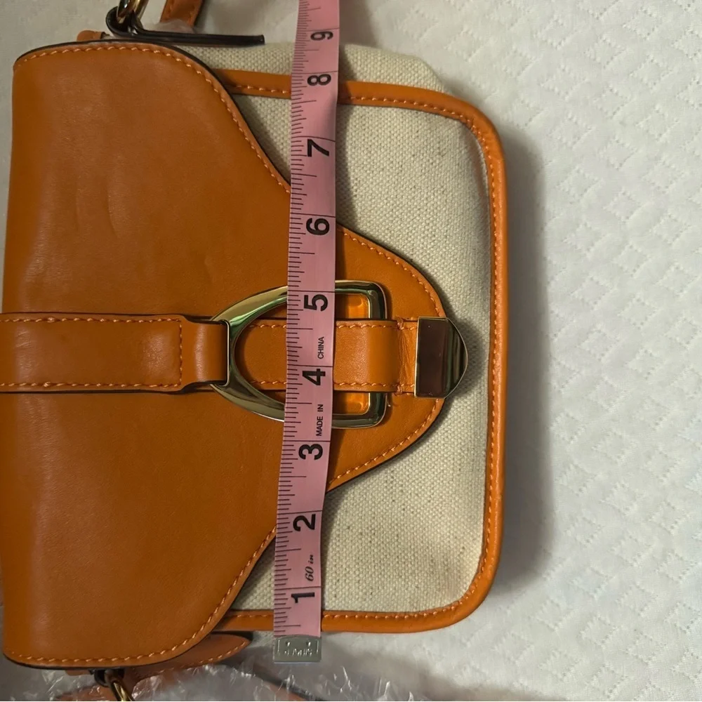 GILI Orange and Linen crossover bag. Brand new - Picture 7 of 8